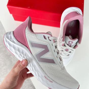 Tênis New Balance Feminino 1322078 Cinza Claro e Rosa 50732
