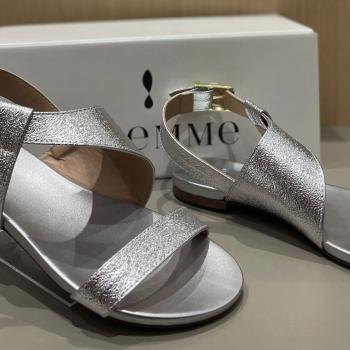 Sandalia La Femme Rasteira Prata 34131 48855