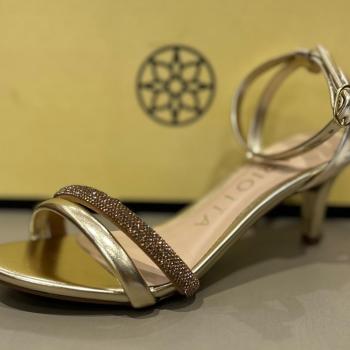 Sandalia Mariotta Salto Baixo Feminina 13520-40 Dourada 48718