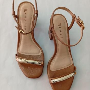 Sandália Ramarim Feminina Aplicação Dourada 2531201 Cacau 50231