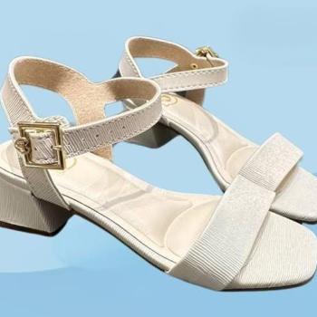 Sandália Molekinha 2347100 Branco Off/Holográfico 43467