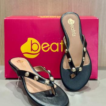 Sandalia Beatriz Rasteira  Preta 241200 50314 167