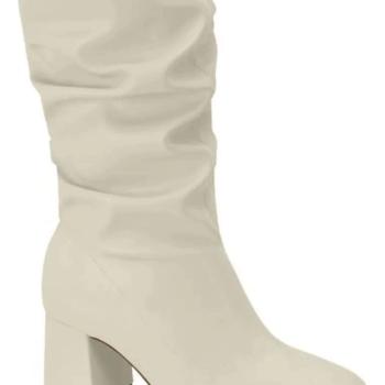 Bota Beira Rio Cano Médio Off White 9076112 Salto Médio 50934