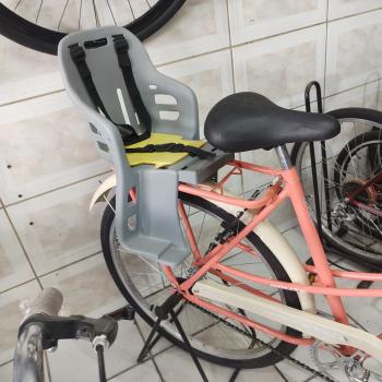 CADEIRA BAGAGEIRO CINZA
