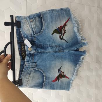 SHORT JEANS ESTAMPA BEIJA-FLOR FEM TAM 36 - LANDY ROCK
