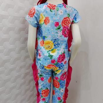 CONJUNTO INFANTIL AZUL CLARO COM LINHAS ROSA FLORAL TAM 12 - MON SUCRÉ
