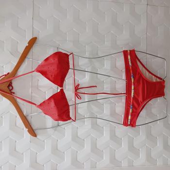 BIQUINI VERMELHO COM STRASS TAMANHO 40 - BODY GAME GIRLS