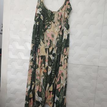 MACACÃO FEM VERDE ESCURO COM FOLHAS TAM G - MANDALA