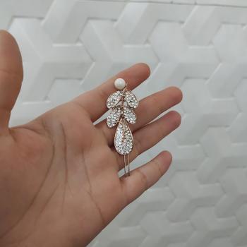 PRESILHA FOLHAS COM STRASS E PEROLA