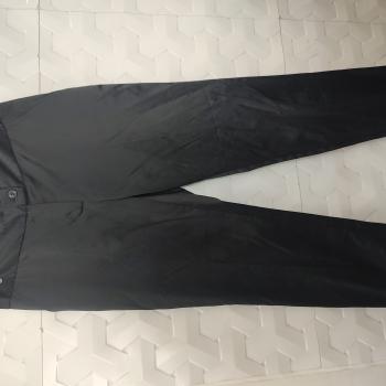 CALÇA SOCIAL FEM ACETINADA PRETO BRILHOSO TAM G - BARRED´S