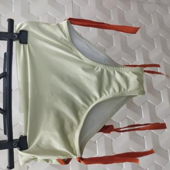 MAIO INFANRIL VERDE COM CORAL ALÇAS LARANJAS TAMANHO 12 - HERING KIDS
