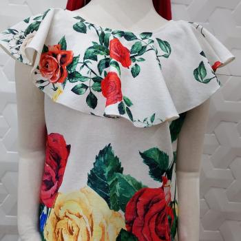 CONJUNTO INFANTIL BLUSA E SHORT ESTAMPADA COM FLORES VERMELHAS E AMARELA- DOCE MARIA
