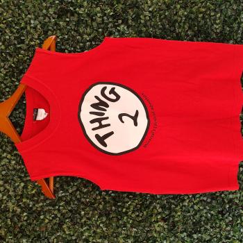 REGATA VERMELHA THING 2 MASCULINA TAMANHO M - UNIVERSAL STUDIOS KIDS