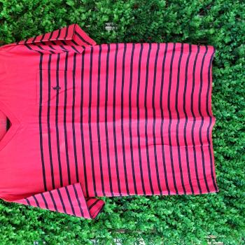 T-SHIRT VERMELHA LISTRADA AZUL ESCURO POLO MASC TAM G - RALPH LAUREN