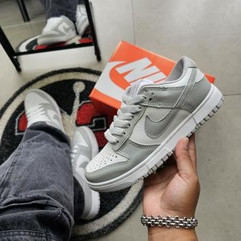 NIKE SB DUNK LOW BRANCO E CINZA