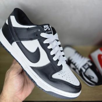 NIKE SB DUNK LOW PANDA