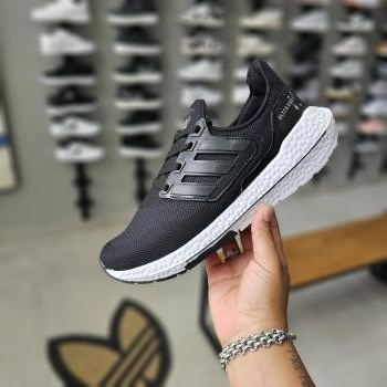 ULTRA BOOST PRETO