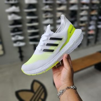 ULTRA BOOST BRANCO