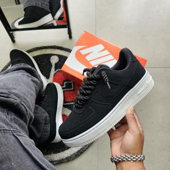 NIKE AIR FORCE 1 “BLACK NOIR“