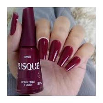 ESMALTE RISQUE 8ML DE MOLETON E SALTO