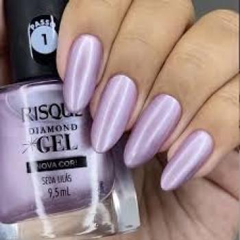 ESMALTE EM GEL RISQUE 9,5ML DIAMOND SEDA LILAS