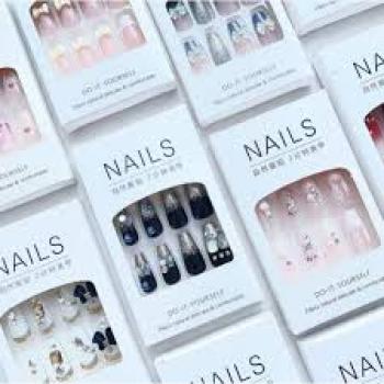UNHAS POSTIÇAS DECORADAS ALTO RELEVO NAILS (CX 24 UNID) VARIADAS