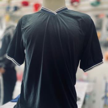 CAMISA UNISSEX PP PRETA COM PUNHO TRICOSTURA