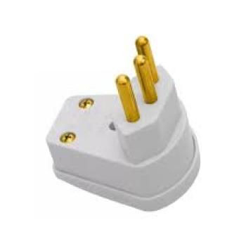 PLUG MACHO TRIANG 2P+T 90 10A CZ FAME