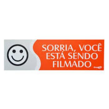 PLACA SORRIA VOCE ESTA S.FILMADO - PQ - VERMELHA - PL EM PS - 20 X 7CM - 1UN