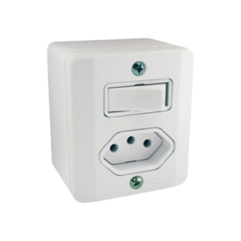 1.INTERRUPTOR EXT C/TOMADA 2P+T BC 10A SIST X