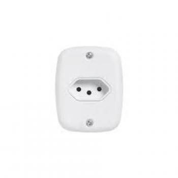 1.TOMADA 20A 2P+T SX SOBREPLUS PLUZIE.