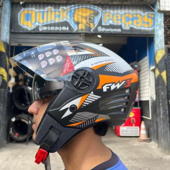 FW3 - CAP X OPEN UP RAPID PRETO C/LARANJA N60 (C/ OCULOS INTERNO)