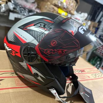 FW3 - CAP X OPEN UP RAPID PRETO C/VERMELHO N60 (C/ OCULOS INTERNO)