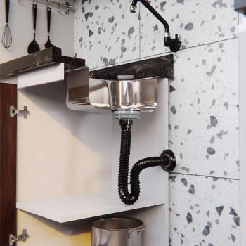 SIFÃO EXTENSÍVEL PRETO COM CANOPLA 70CM BLUKIT