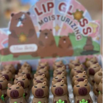 Lip Gloss Capivara Miss Betty