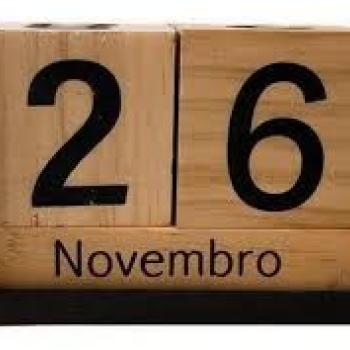 Calendario de Mesa Permanente Madeira Cubo Color