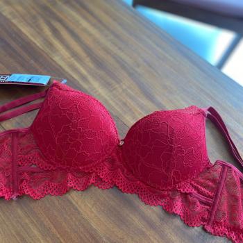 SUTIA FEMINIZE MEIA TAÇA VAZADA RENDA