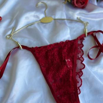 CALCINHA FIO DENTAL RENDADO COM AMARRAÇOES