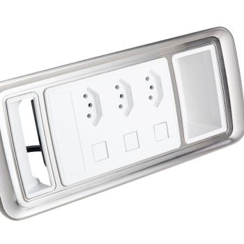 RÉGUA PLUG & PLAY 280 ABS 4 TOMADAS NBR + 3 TECLAS BRANCA DUTOTEC