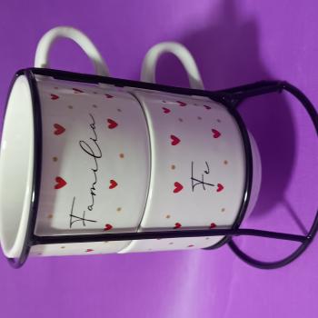 Kit Xícara Empilhável 150ml Branca Decorada Amor/Família/Gratidão/Fé (Faixa) 2 Xícaras