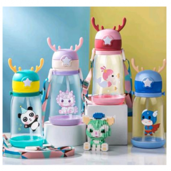 GARRAFA INFANTIL 600ML CHIFRE ALÇA ADESIVOS WU-129 BASIKE