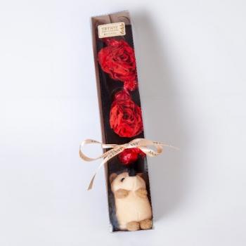 CAIXA DE BOMBONS COM ROSAS E URSINHO