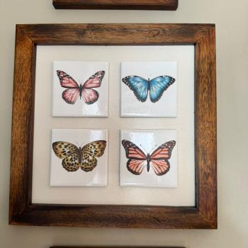 QUADRO DECOR COM 4 AZULEJOS BORBOLETAS 3004M-017 (31,5X31,5CM)
