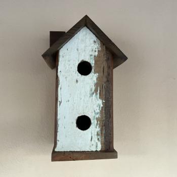 CASINHA DE MADEIRA C/ 2 FUROS G 34x20x14