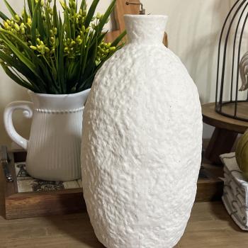 VASO EM CERAMICA G BRANCO COM TEXTURA
