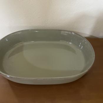 TRAVESSA OVAL EM CERAMICA 36X26,5X7CM