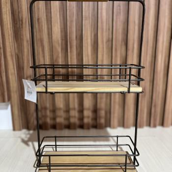 ESTANTE DE MESA 2 ANDARES METAL MARROM COM BASE MADEIRA 31x12x53cm