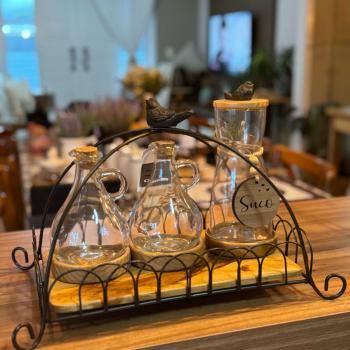APOIO DE MESA ARCOS COM PASSARINHO MARROM  35,5x22x24,5