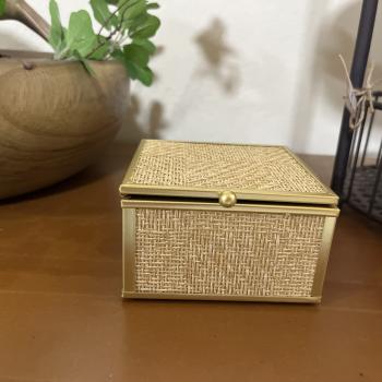 PORTA-JOIAS TOSCANA 10CM X 11CM X 5,5CM DOURADO METAL