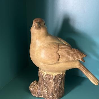 PASSARO DECORATIVO EM RESINA MARROM